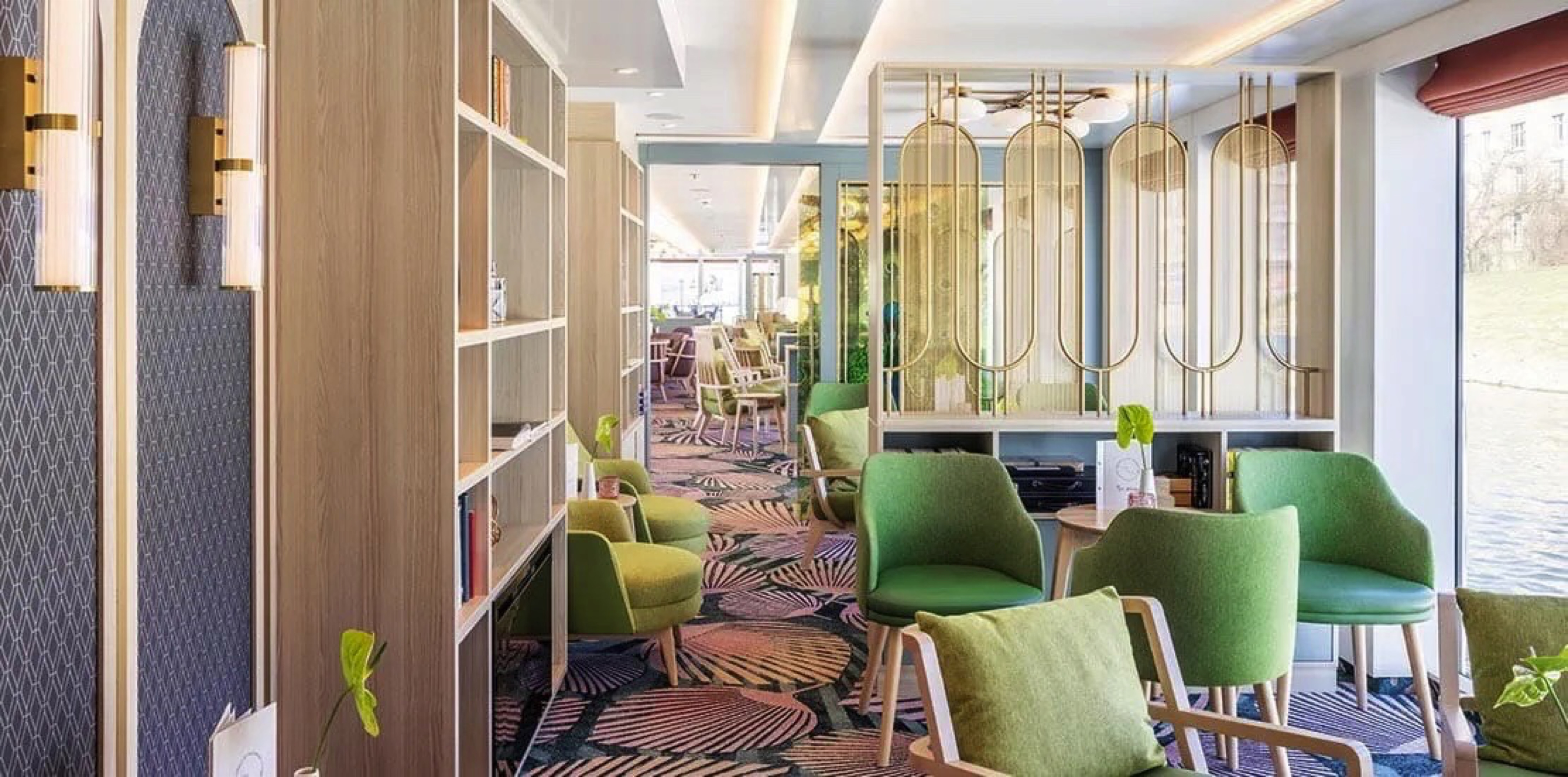 Spirit of the Danube - The Belvedere Lounge
